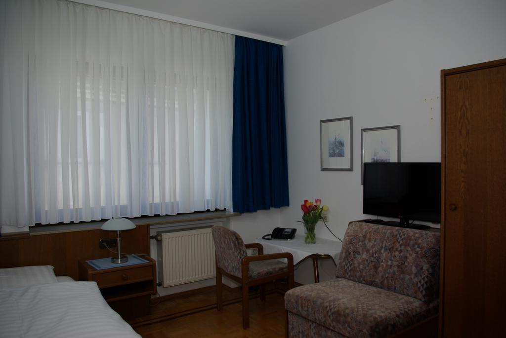 באד הומבורג וור דר הואה Hotel Alte Bruecke חדר תמונה